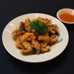 Ếch Rang Muối Hong Kong